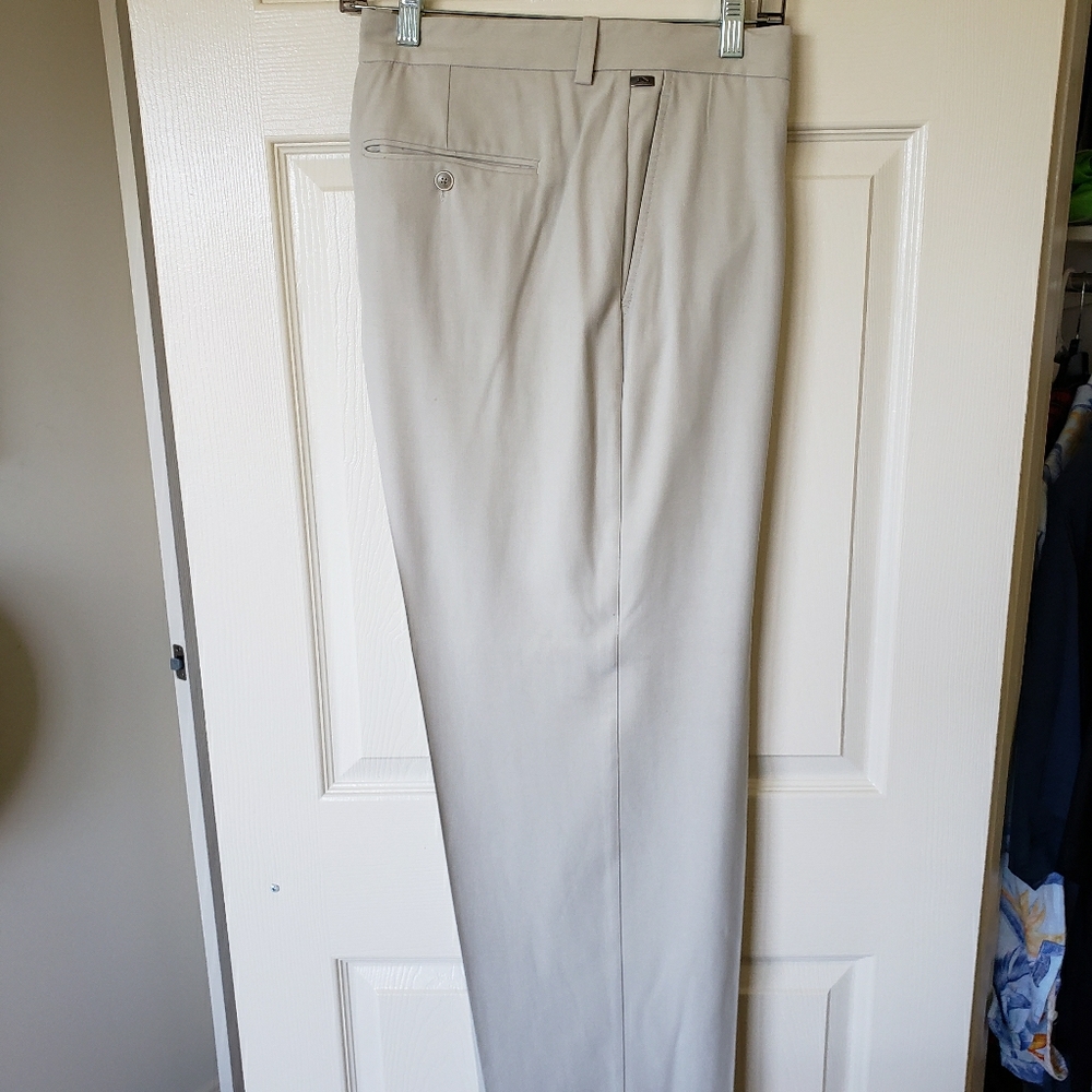 Tommy Bahama 42-44X32 Silk dress slack